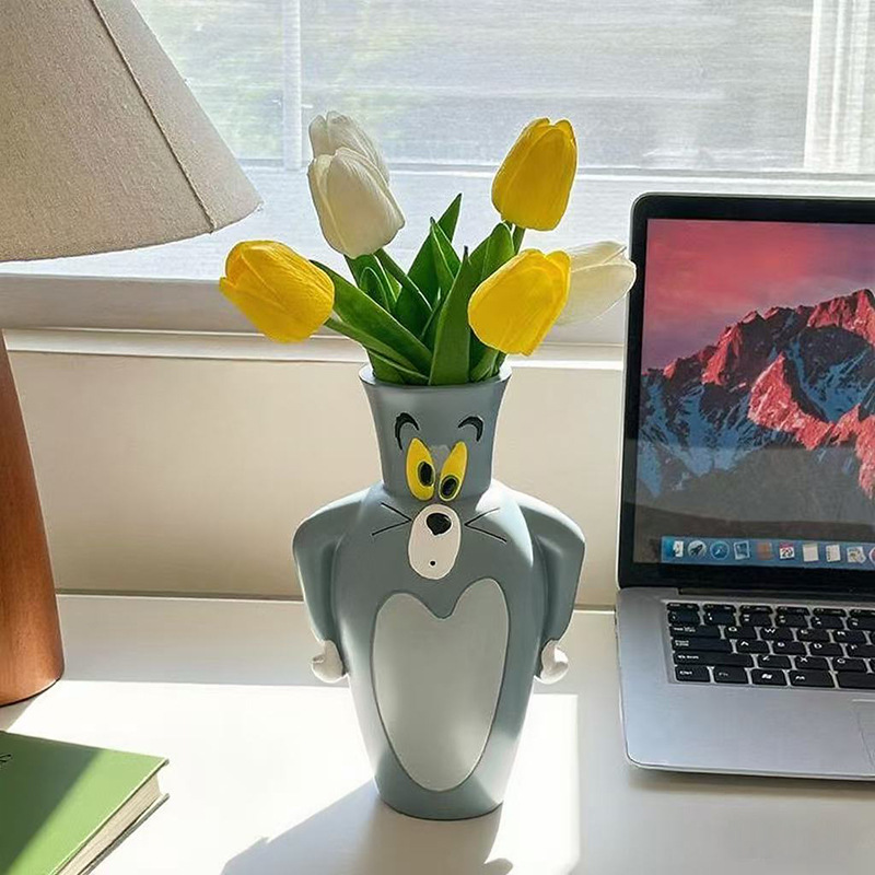 مزهرية كرتونية جديدة على شكل ت - مراجعة Vase Decor وسعره